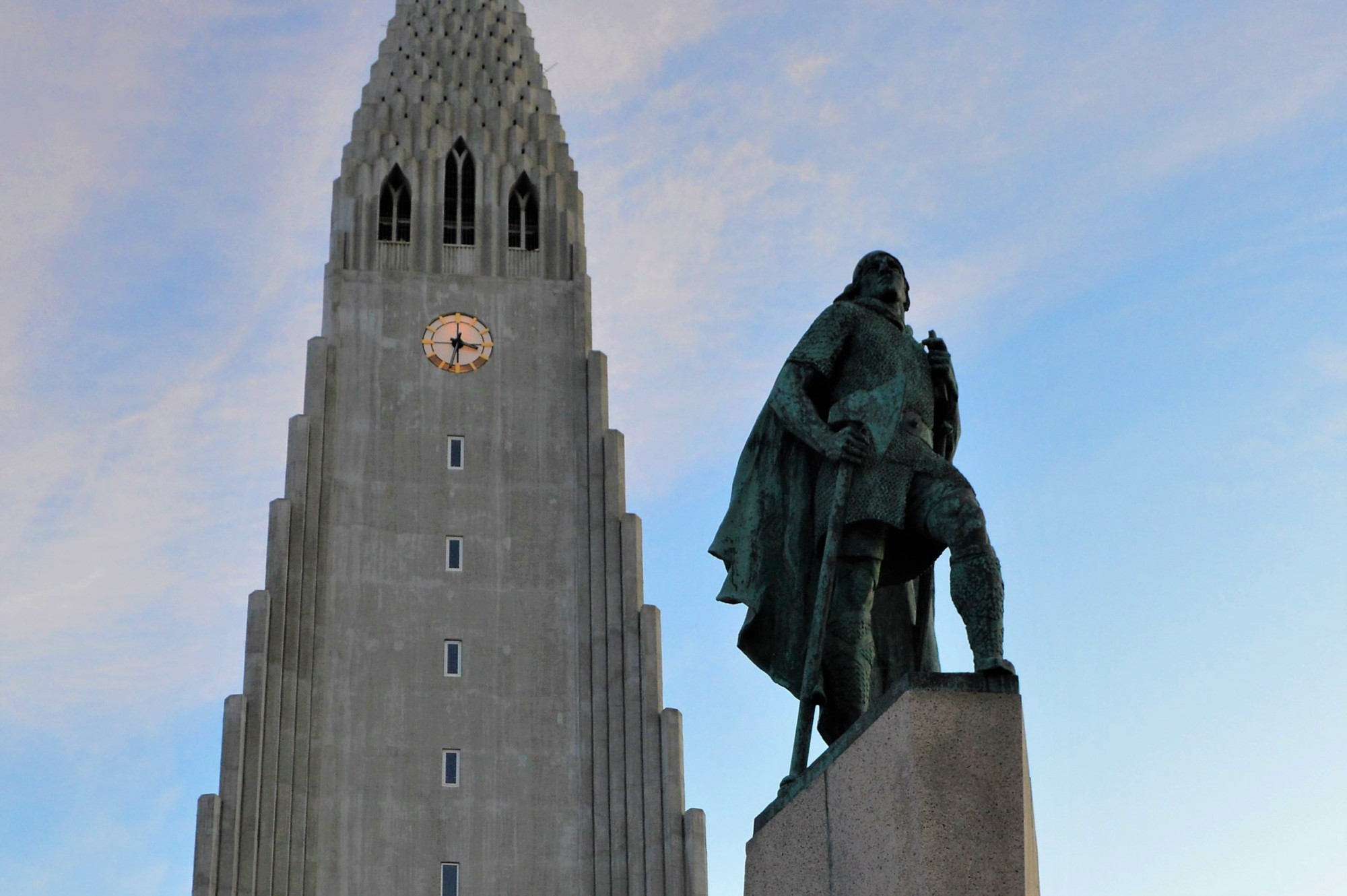 Statue of Leifur Eiríksson